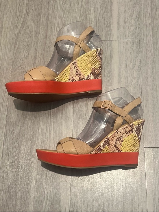 Cole Haan Shoes - Cole Haan Tan Leather Wedge Sandals Snake-Print Heel Red Platform Size 10B